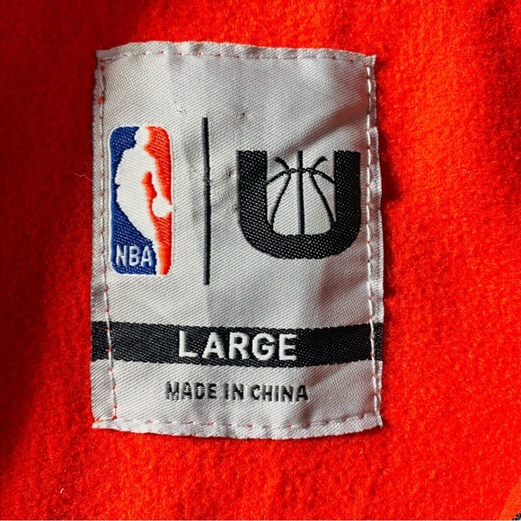 NBA Portland Trail Blazers Red and Black Jacket SZ L - Picture 4 of 9